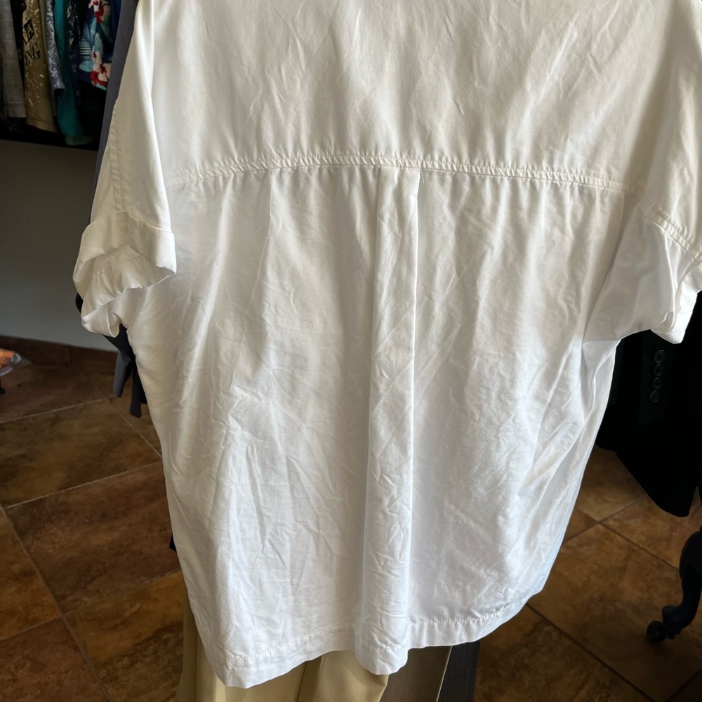 Universal Thread Ivory Button-Up med - Picture 4 of 4